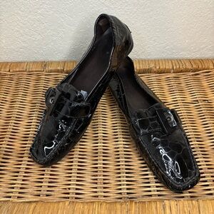 Stuart Weitzman Black Patent Leather Croc Embossed Buckle Loafer Size 7.5